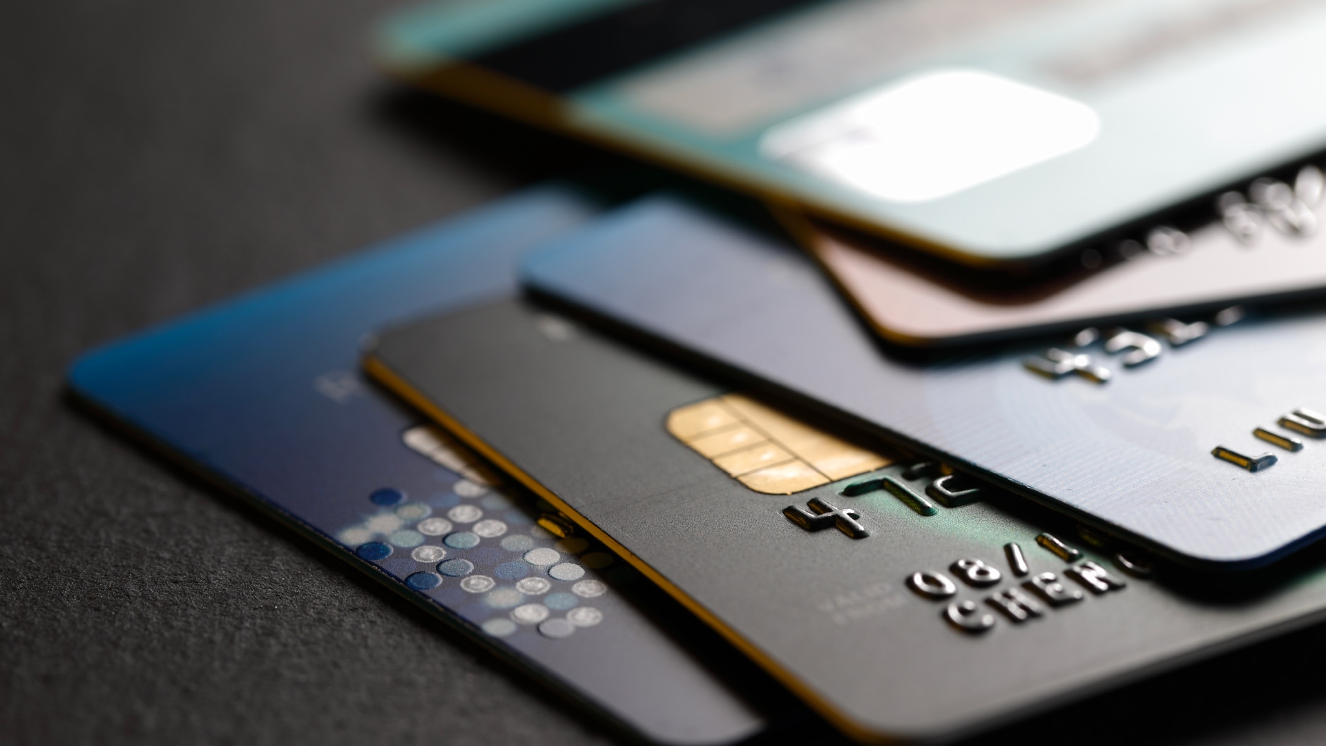 how to monitor credit cards transactions article